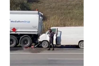 video accident rutier mortal in zona midia implicate o duba si o autocisterna 690209932489f