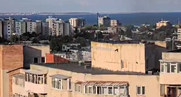 video incendiu puternic la o cladire dezafectata din tomis nord 68ebdb356d6ca