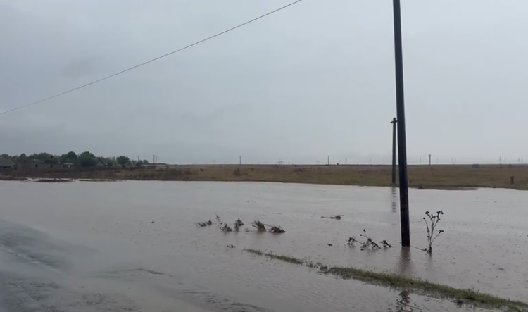 video pompierii au evacuat pe brate locuitorii afectati de inundatii din silistea 68e64c8e11f1c