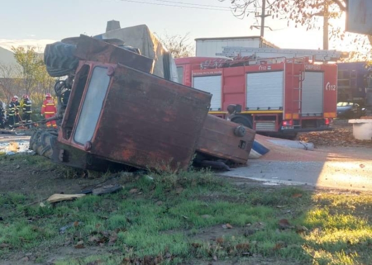 video un barbat a murit incarcerat intr o masina in urma unui accident 68fc9c3e3f998