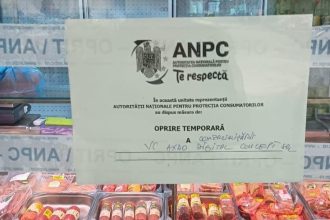 videofoto anpc a inchis un magazin din tomis iii inspectorii au descoperit insecte vii si mizerie 6900e2c7dbea5