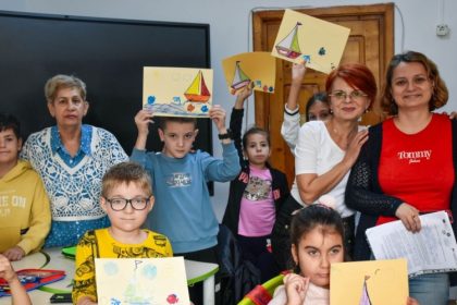 ziua marii negre o lectie de prietenie si responsabilitate pentru micii ecologisti din navodari inspectorul gabriela ica rosca este minunat sa lucrezi impreuna sa faci echipa 6902e8bf86ed1