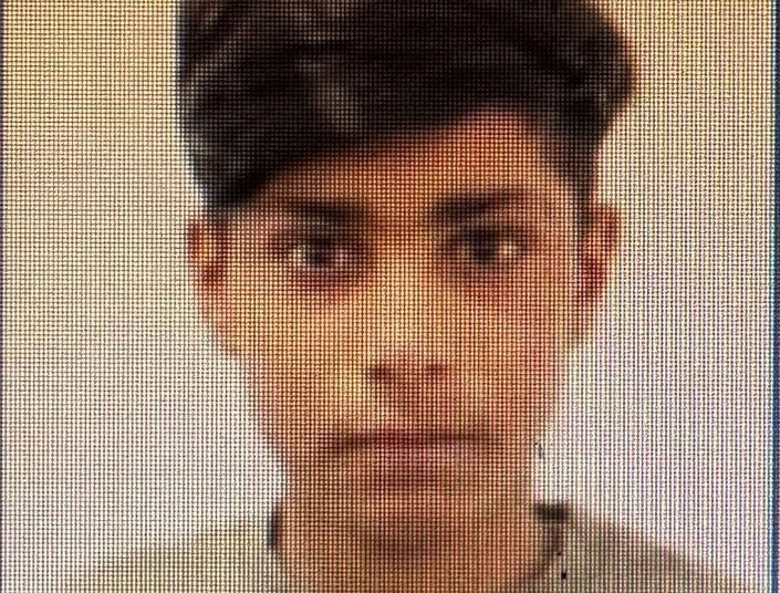 acest minor a disparut dintr un centru de plasament din constanta daca il vedeti sunati la 112 690f1e236250d