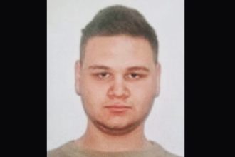 acest tanar a plecat in spania dar nimeni nu mai stie nimic despre el daca detineti informatii sunati la politie 690b136b08a6f
