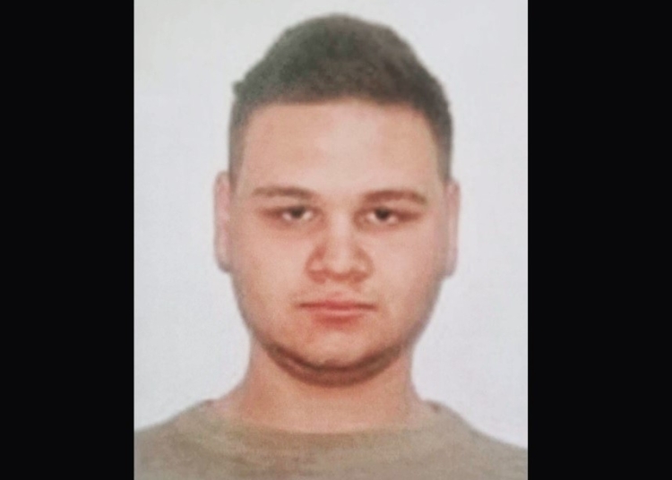 acest tanar a plecat in spania dar nimeni nu mai stie nimic despre el daca detineti informatii sunati la politie 690b136b08a6f