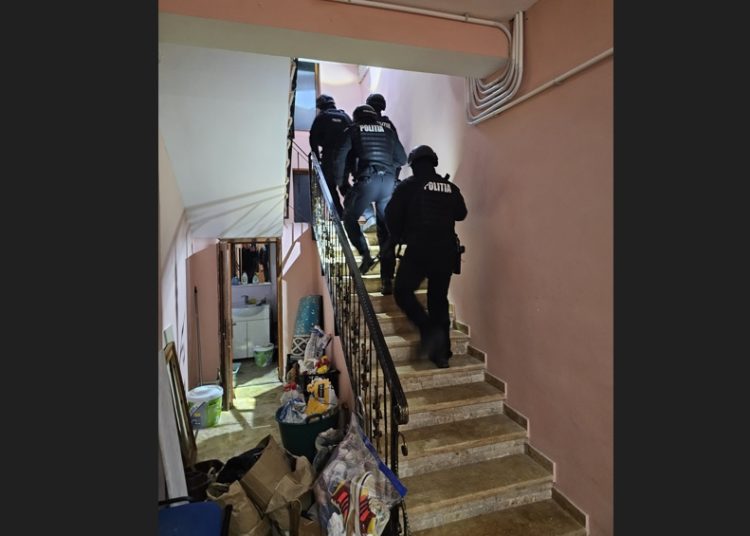 administratorul unei firme din judet a fost adus cu arcanul la politie pentru ca a uitat sa plateasca impozitele si contributiile cu retinere la sursa 690ce26c927c6