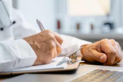 ancheta interna demarata la spitalul judetean de urgenta ploiesti dupa ce un pacient a cazut de pe o targa 6914b7d0557a7