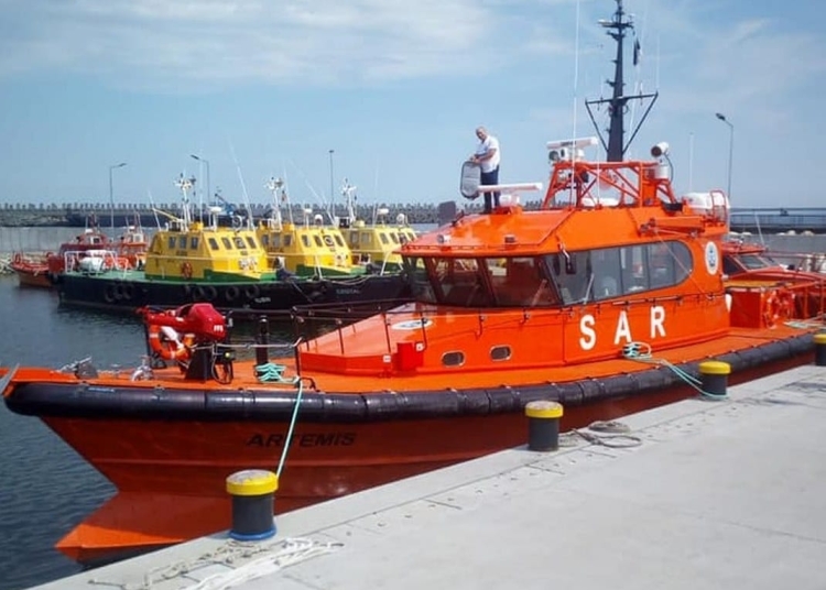 arsvom a intervenit pentru preluarea unui pasager bolnav de pe o nava aflata in rada portului constanta 69145e9693fab