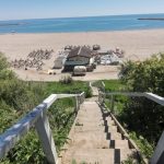 bloc de sase etaje cu buncar si pasaj pietonal catre plaja in faleza nord proiectul apartine unui cunoscut om de afaceri 69093b9be1adb