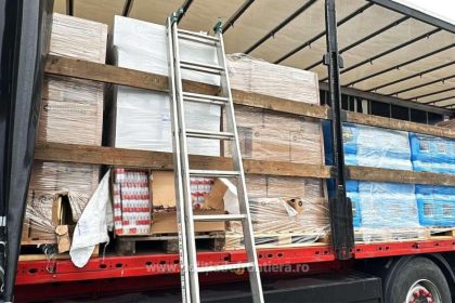 captura de proportii la frontiera aproximativ 15 milioane de tigarete de contrabanda descoperite intr un ansamblu rutier 692c037ee3168