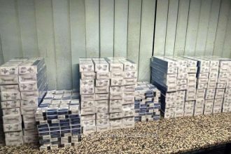 captura pe aeroportul international bucuresti henri coanda ce au gasit politistii de frontiera in bagajele unor calatori 6920440ac4a62