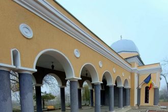 ceremonii depuneri de coroane defilare si alte diverse evenimente organizate la tulcea de ziua nationala a romaniei 692c595118bd6