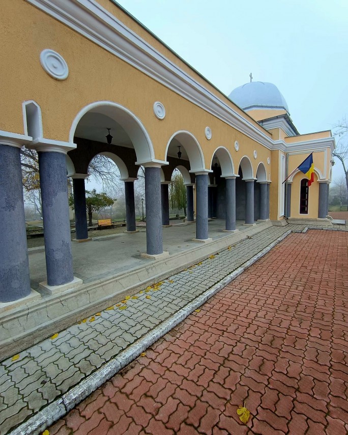 ceremonii depuneri de coroane defilare si alte diverse evenimente organizate la tulcea de ziua nationala a romaniei 692c595118bd6