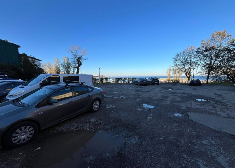 consilierii locali au respins vanzarea unui teren din zona peninsulara a constantei 69285c245045f