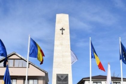 cumpana sarbatoreste ziua nationala a romaniei ceremonii depuneri de coroane si defilare militara pe 1 decembrie 692881dd52e12