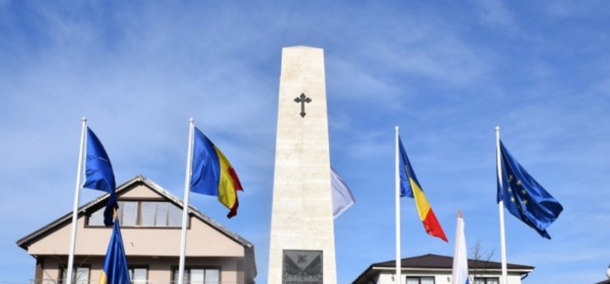 cumpana sarbatoreste ziua nationala a romaniei ceremonii depuneri de coroane si defilare militara pe 1 decembrie 692881dd52e12