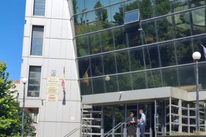 daniela stamule a fost adusa la instanta dupa ce a fost retinuta de diicot 690dd889696de