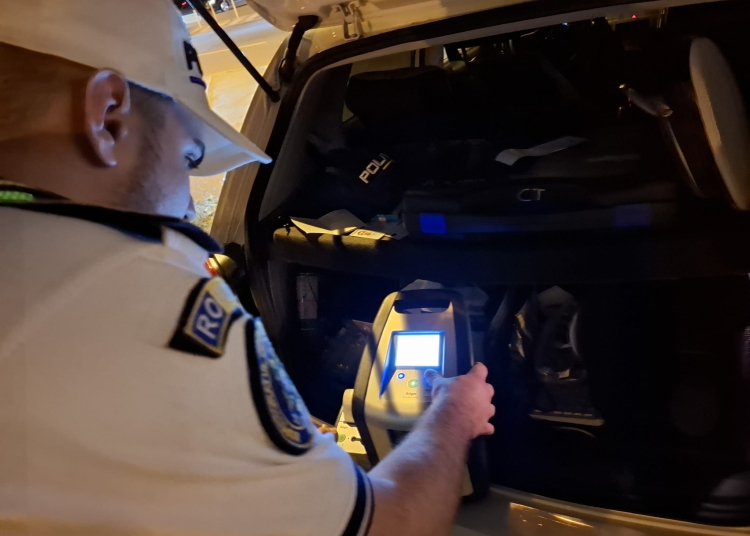 drifturi pe plaja un pusti de 19 ani fara permis a lovit o alta masina parcata ce alte infractiuni au mai constatat politistii 691488bfec8cb