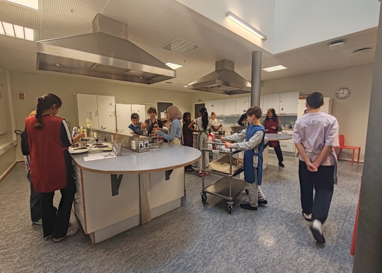 educatie fara frontiere erasmus deschide drumul spre modernizare job shadowing in norvegia pentru profesorii scolii gimnaziale grigore moisil din navodari 691f82e876c82