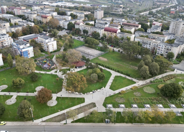 foto parcul din poarta 6 a fost reabilitat si modernizat 690b342c19790