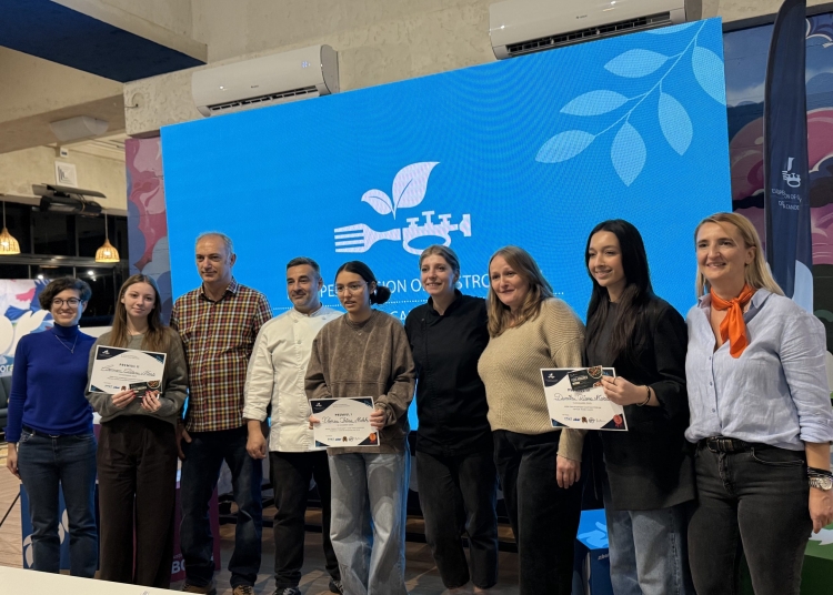 galerie foto educatie prin gust de ziua dobrogei tinerii constanteni au descoperit povestile mancarii locale 691b3b3d3d818