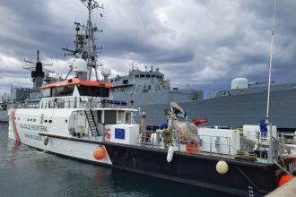 garda de coasta vrea sa cumpere servicii de asigurare a navelor documente 69286810f1d53