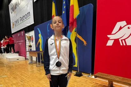 gimnasta anisia miruna nestea vicecampioana nationala la paralele galerie foto document 690c7263c6ee6