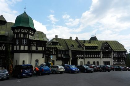 hotelul furnica din sinaia scos la vanzare de familia regala 692719a855540