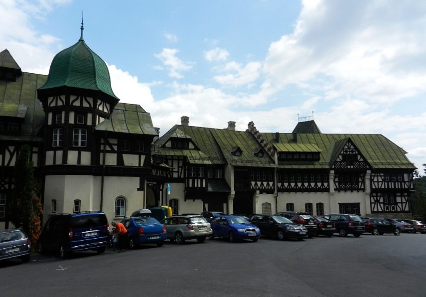hotelul furnica din sinaia scos la vanzare de familia regala 692719a855540
