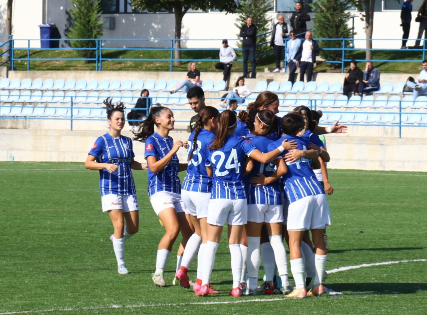 in cursa pentru al treilea titlu la rand fotbalistele au patru puncte avans in fruntea superligii 69145dc6e1631