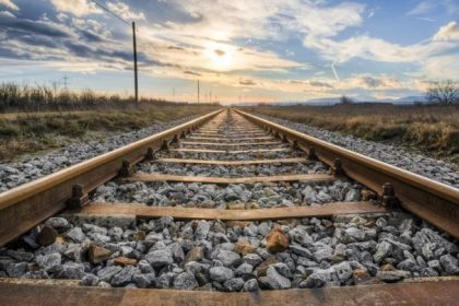 incident grav pe calea ferata un tren de pasageri implicat oficial de la cfr sa 692c26dacd194