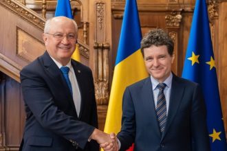 intalnire oficiala la palatul victoria intre presedintele nicusor dan si prim ministrul republicii moldova alexandru munteanu 6915af405d8b4