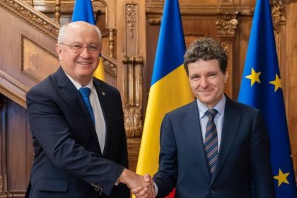 intalnire oficiala la palatul victoria intre presedintele nicusor dan si prim ministrul republicii moldova alexandru munteanu 6915af405d8b4