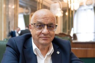 ionut mosteanu criticat dur de senatorul felix stroe 6929aecfc3c1b