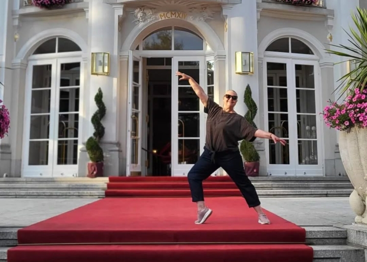 la multi ani stela cocarlea lumina dansului la malul marii aproape cinci decenii de daruire 6907a0f228a7c