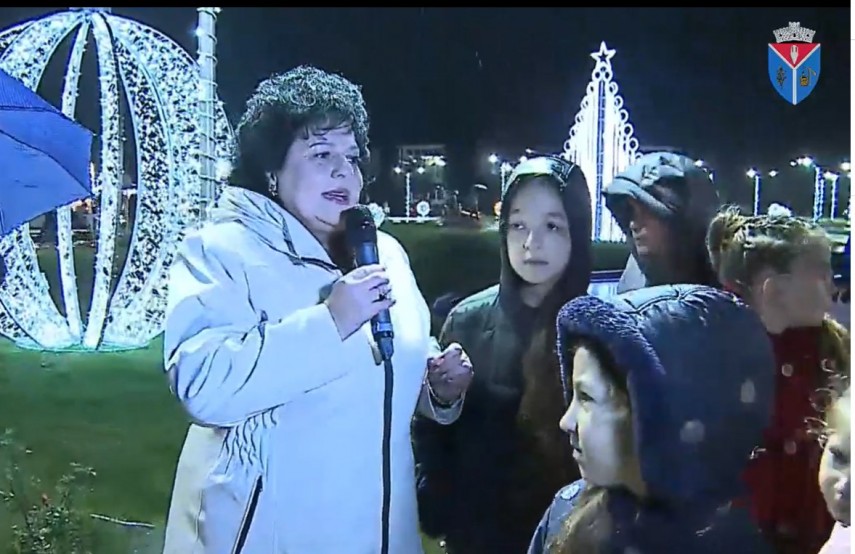 live video targul de craciun din cumpana s a dechis astazi magie de sarbatori in centrul civic 692b10ea2a4bd
