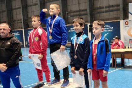 luptatorii pe podium la turneul international de la varna galerie foto 691ed0e9d2bf0