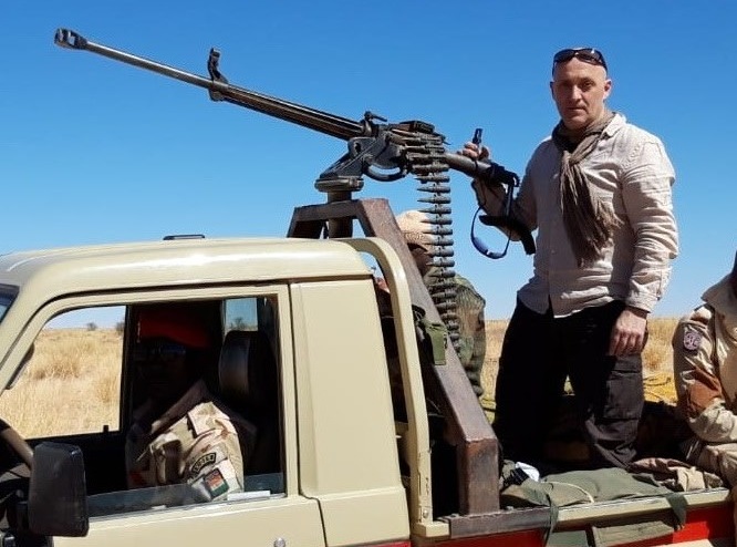 mercenarul horatiu potra si doi membri ai familiei sale adusi in tara din dubai 691f2ad130a76