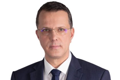 ministrul apararii ionut mosteanu si a publicat diploma de licenta dupa controversele privind cv ul sau o greseala care ma jeneaza 6928ac0780ea5