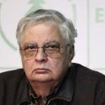 mircea cosea ar fi internat in spital economistul s ar fi simtit rau chiar inainte sa intre in direct la o emisiune tv 69234ec5503d7