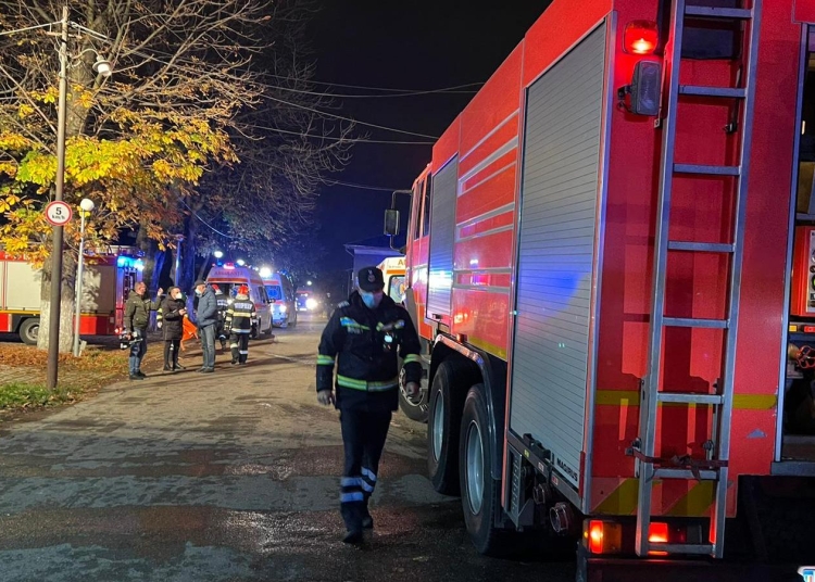 miros puternic de gaz in ovidiu interventie de urgenta a pompierilor 690b7e0280d23
