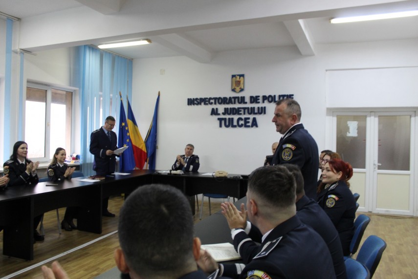 paisprezece politisti din tulcea avansati in grad de ziua nationala a romaniei 6929721350acb