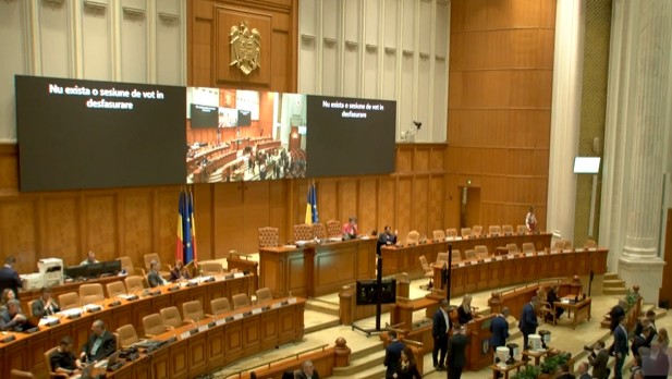 parlamentul a respins proiectul legii pensiilor magistratilor declarat neconstitutional de catre curtea constitutionala 6927388d8958b