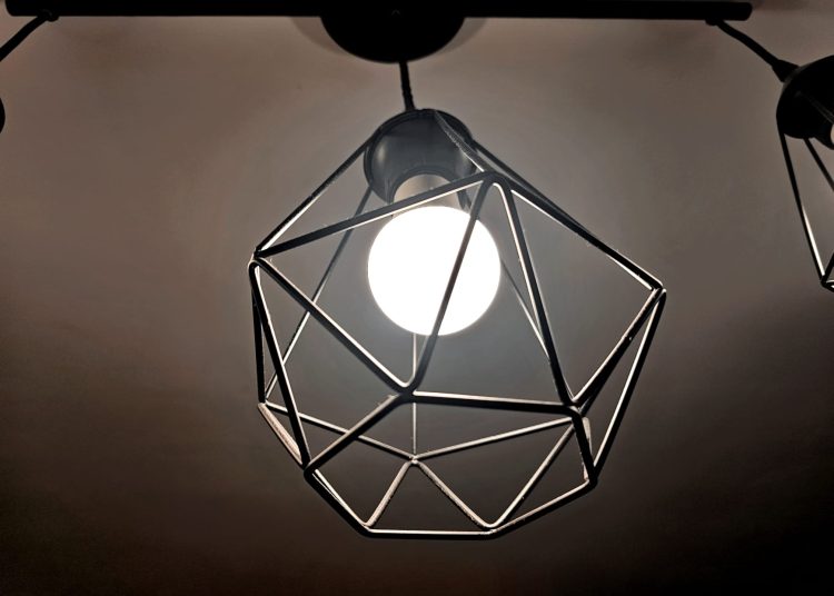 pe mai multe strazi din zona peninsulara a fost intrerupt curentul electric 6905b143cf816