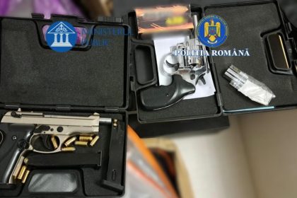 perchezitii in constanta la doi barbati care au adus arme in tara in mod ilegal 690b53d0f0513