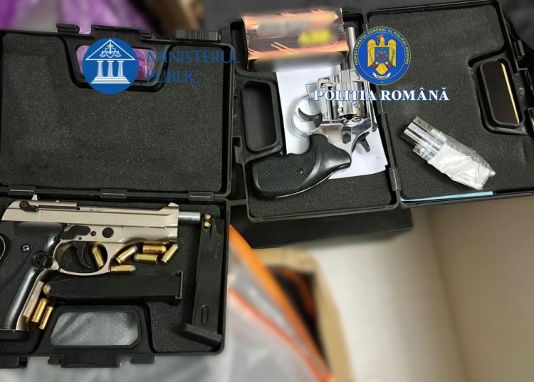 perchezitii in constanta la doi barbati care au adus arme in tara in mod ilegal 690b53d0f0513