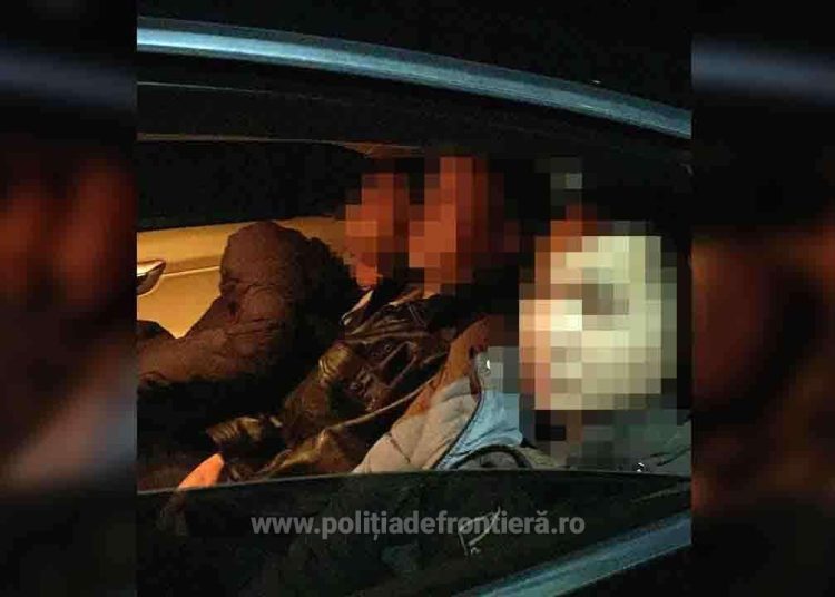 persoane banuite ca ar fi intrat ilegal in tara intr o masina din republica moldova depistate la dobromir 692b004f9421f