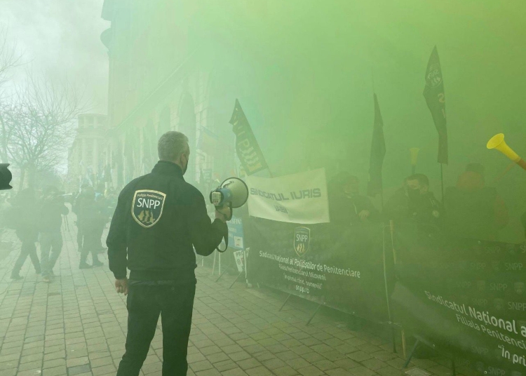 politistii de penitenciare anunta proteste sistemul functioneaza la limita colapsului 69249c6167b59