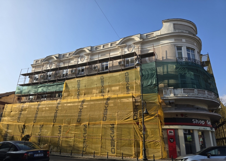 pret mai mult decat dublu pentru hotel grand imobil simbol din constanta aflat in plin proces de reabilitare 69256979c277f