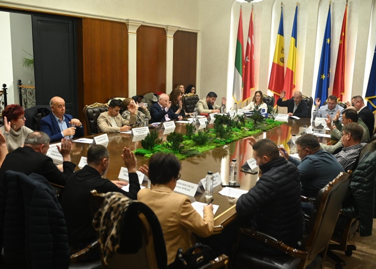 prima sedinta de consiliu in sediul reabilitat si modernizat al primariei medgidia 6929a5788334d